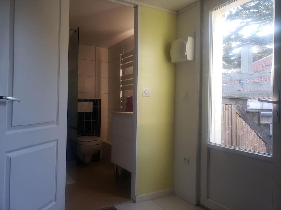 Studio Buena Vista Avec Terrasse Sur Jardin Bron Exteriér fotografie