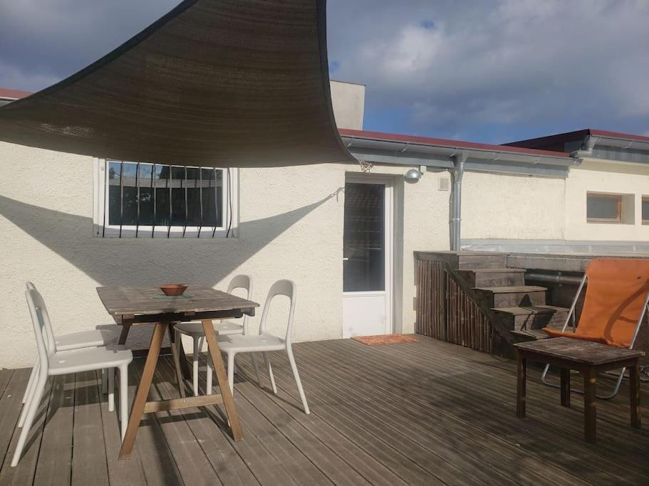 Studio Buena Vista Avec Terrasse Sur Jardin Bron Exteriér fotografie